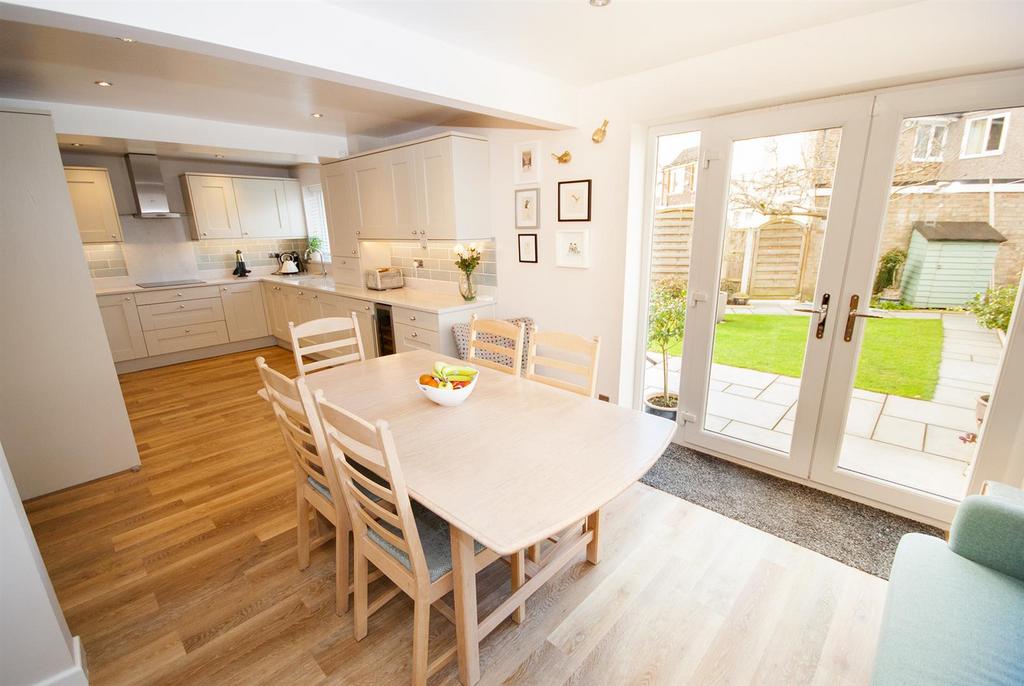 Pickering Close, Bury 4 bed detached house £380,000