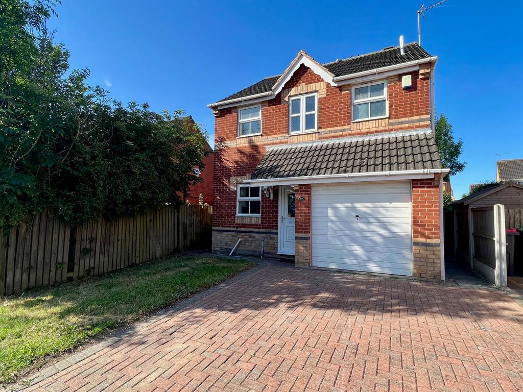 Clarke Avenue, Dinnington, Sheffield... 3 bed detached house £995 pcm