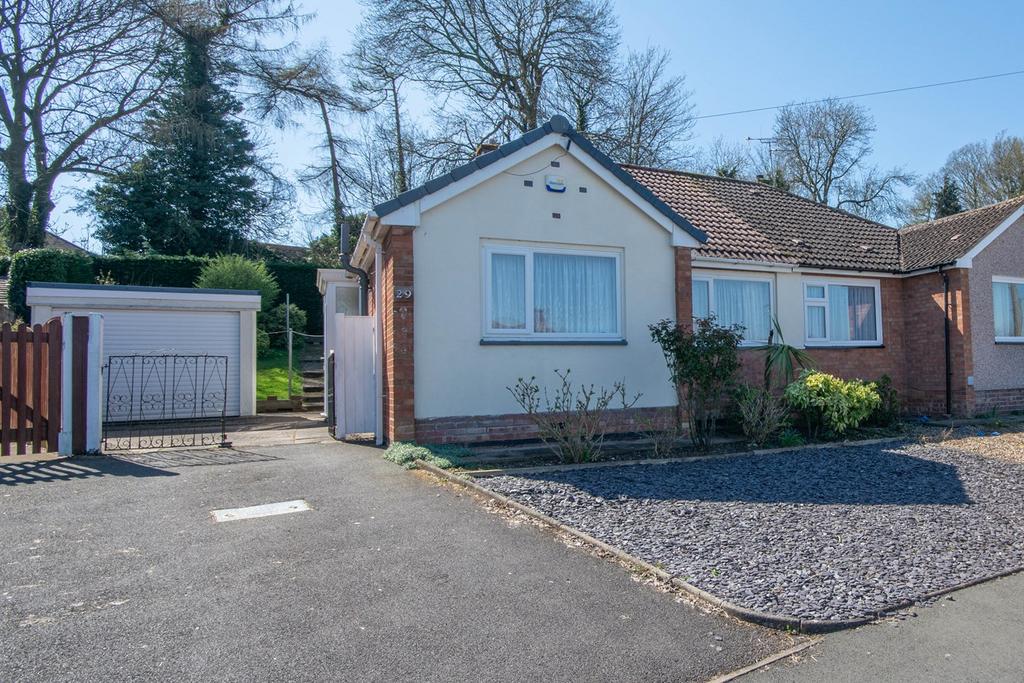Collingwood Avenue, Bilton, Rugby, CV22 2 bed semidetached bungalow