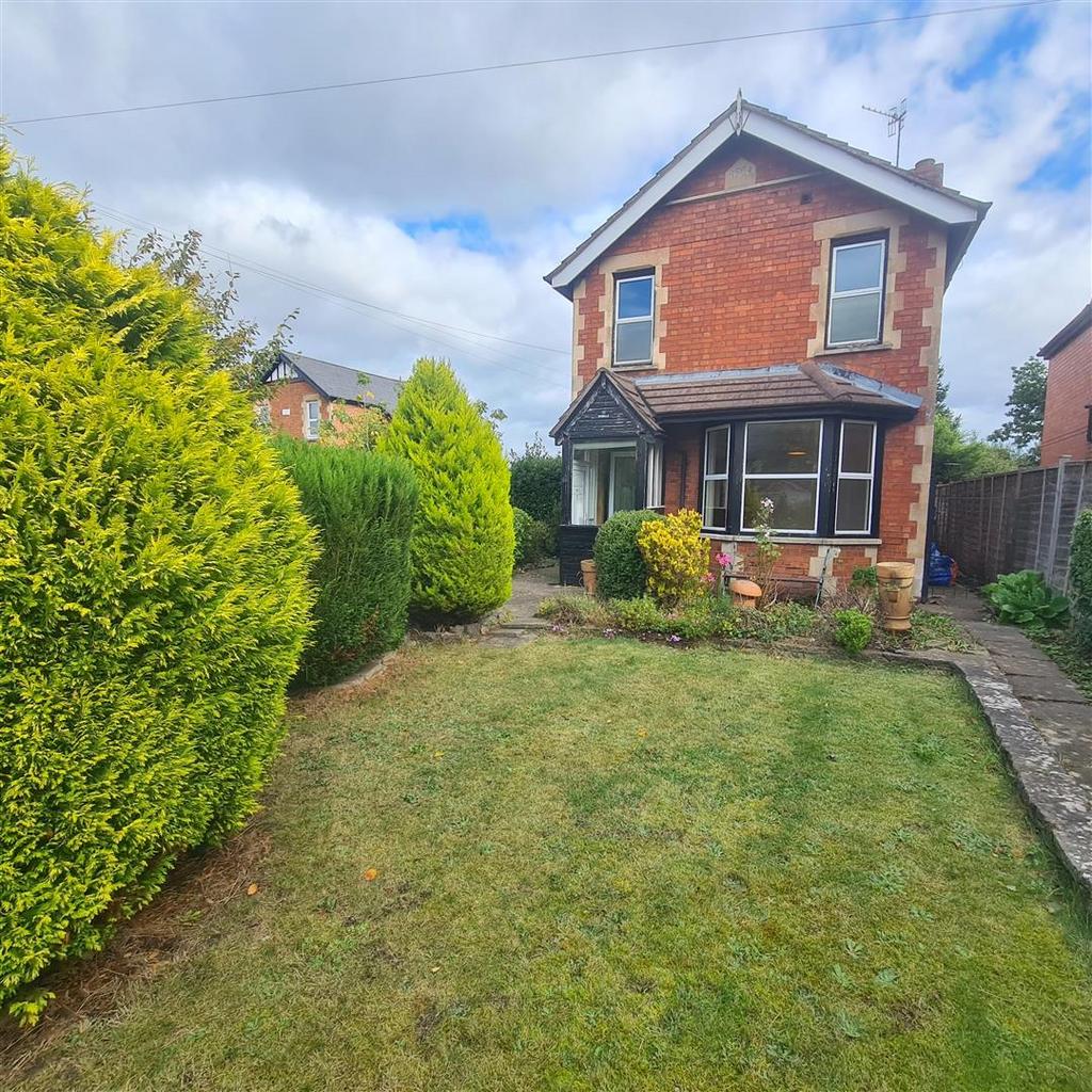 Pound Bank Road, Malvern WR14 3 bed detached house for sale £275,000