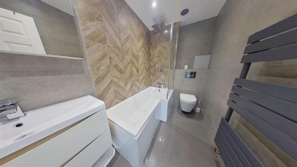 Hollywell Homes Estate Agent, Powderham Avenue, Wo