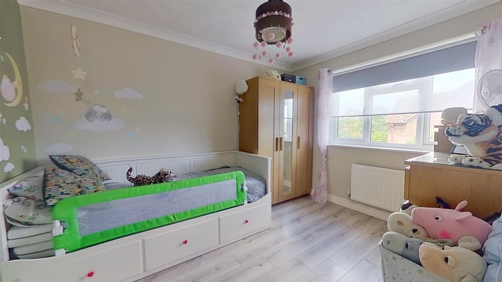 Hollywell Homes Estate Agent, Powderham Avenue, Wo