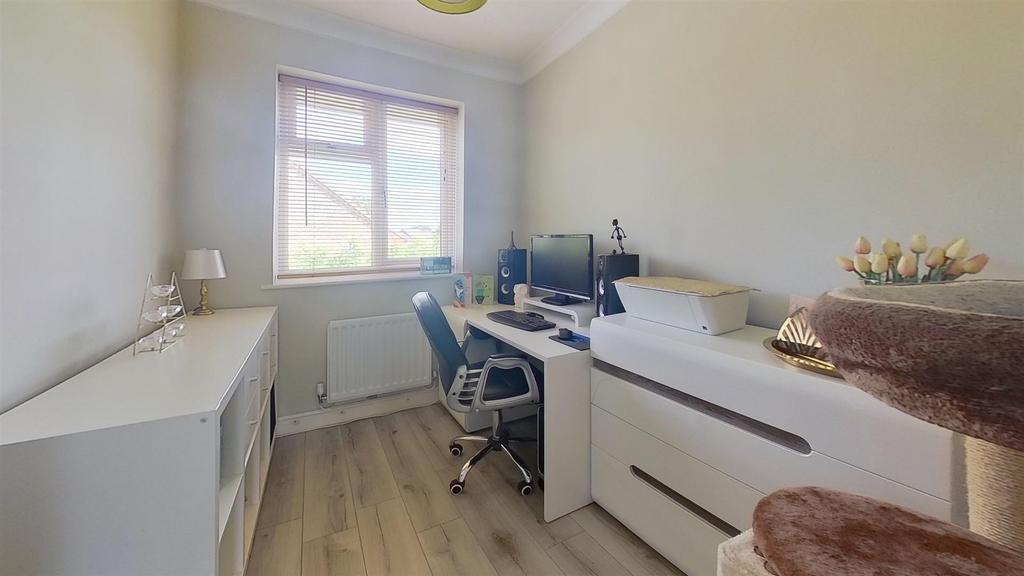 Hollywell Homes Estate Agent, Powderham Avenue, Wo