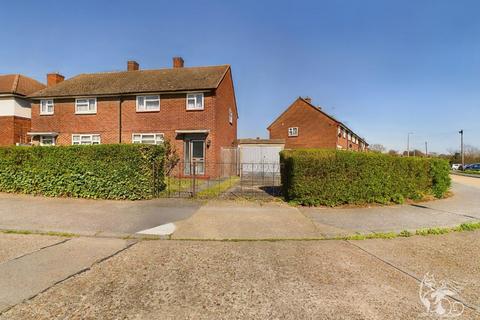38 Callan Grove, South Ockendon, RM15 5PN