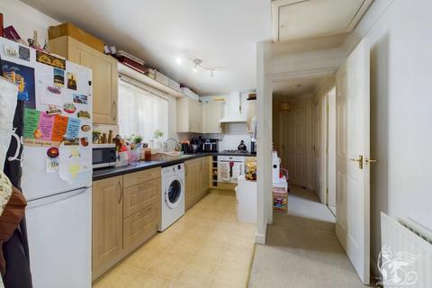 150 Caspian Way, Purfleet-on-thames, RM19 1LF