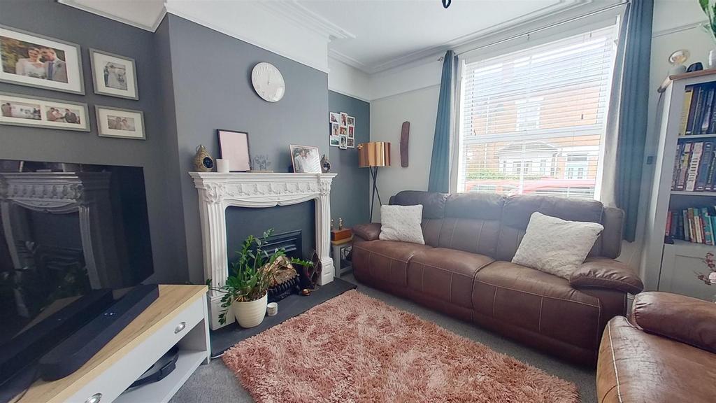 Living Room.jpg