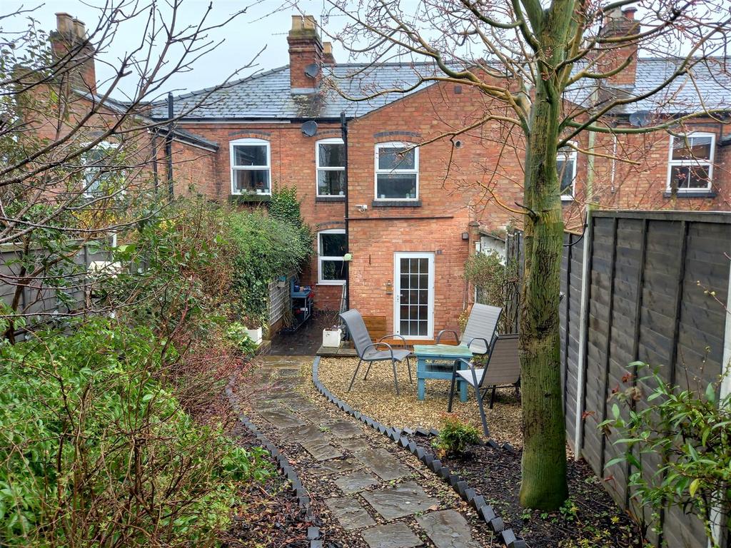 Garden rear.jpg