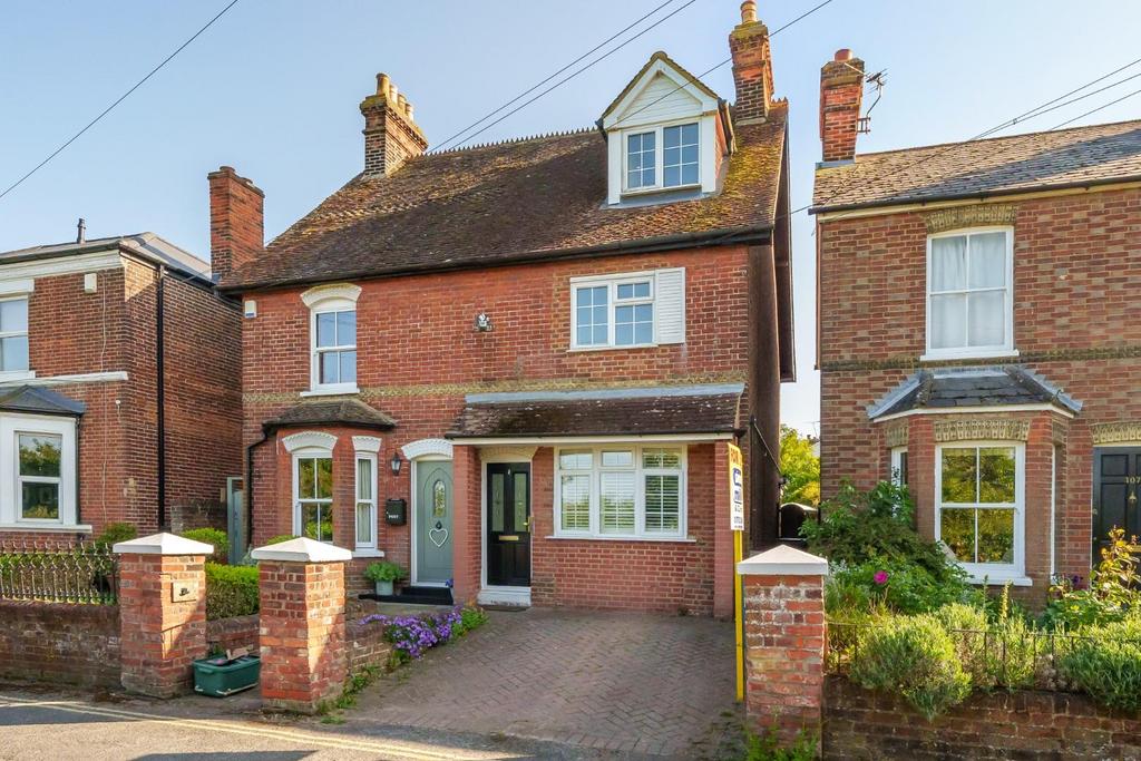 Norman Road, West Malling 3 bed semidetached house for sale £450,000