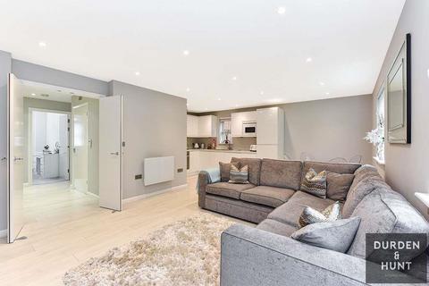 39 Retreat Way, Chigwell, IG7 6EL