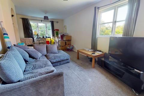 17 Chalice Way, Greenhithe, DA9 9PR