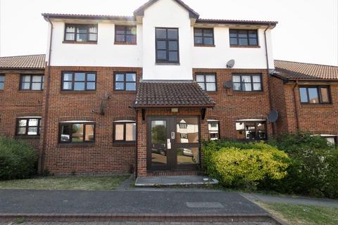 17 Chalice Way, Greenhithe, DA9 9PR