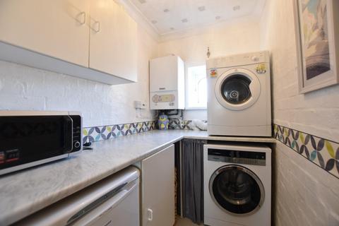 16b Beechway, Scunthorpe, DN16 2HF