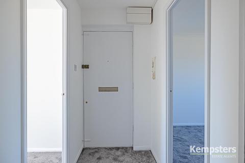 83 Porter Close, Grays, RM20 4AS