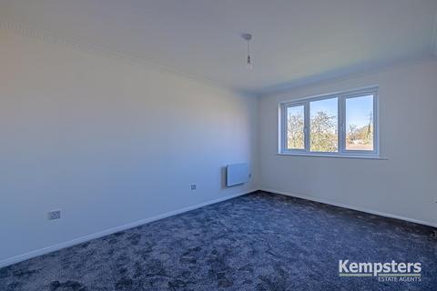 83 Porter Close, Grays, RM20 4AS