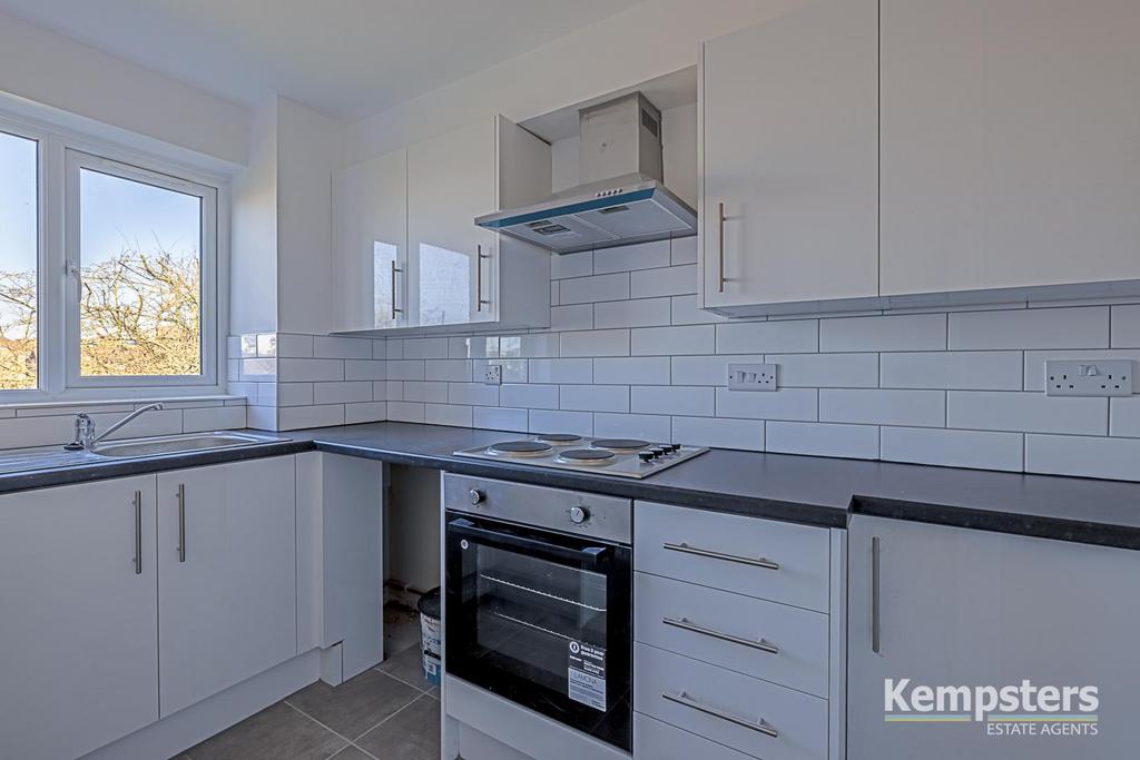 Kitchen 1.jpg