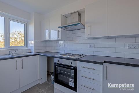 83 Porter Close, Grays, RM20 4AS