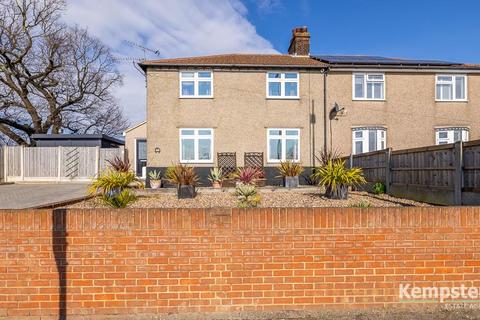 118 River View, Grays, RM16 4BA