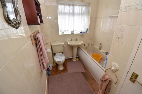 12 Westeria Close, Birmingham, B36 9DT