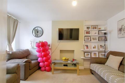 100 Beauvale Road, The Meadows, Nottingham, NG2 2ES