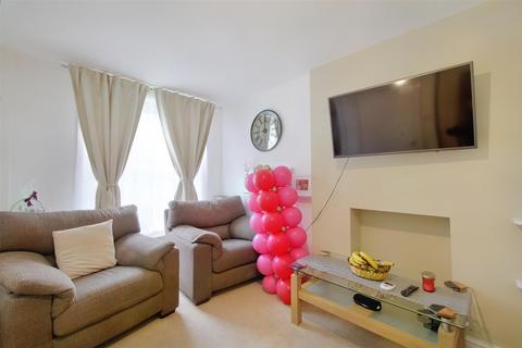 100 Beauvale Road, The Meadows, Nottingham, NG2 2ES