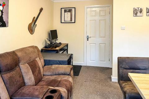 20 Quendale, Wombourne, Wolverhampton, WV5 8JZ