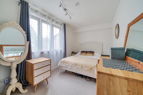 2 bedroom apartment for sale, Taylor Square, Tavistock