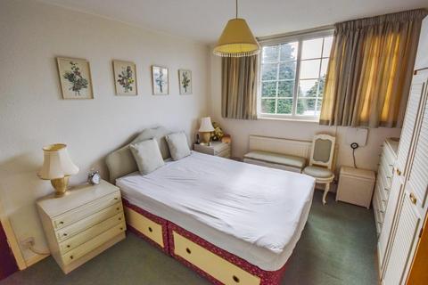 12 Beacon Close, Bingley, BD16 3NQ