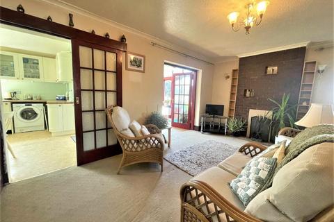 6 Longbridge, Willesborough, Ashford, TN24 0TA