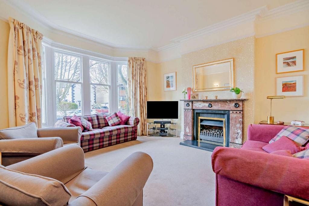 St. Road, Harrogate, HG2 9BP 6 bed semidetached house £725,000