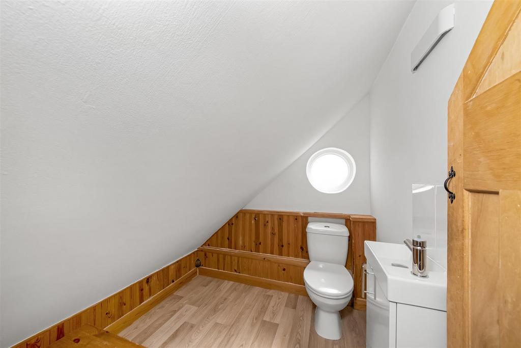 Upstairs w.c.