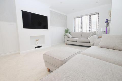 38 Brancaster Close, Amington, Tamworth, B77 3QD