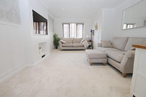 38 Brancaster Close, Amington, Tamworth, B77 3QD