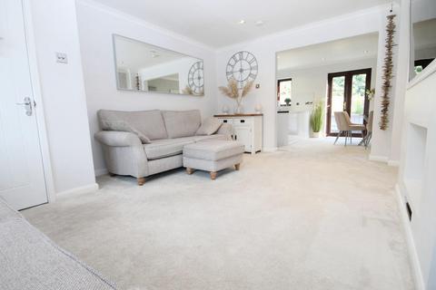 38 Brancaster Close, Amington, Tamworth, B77 3QD