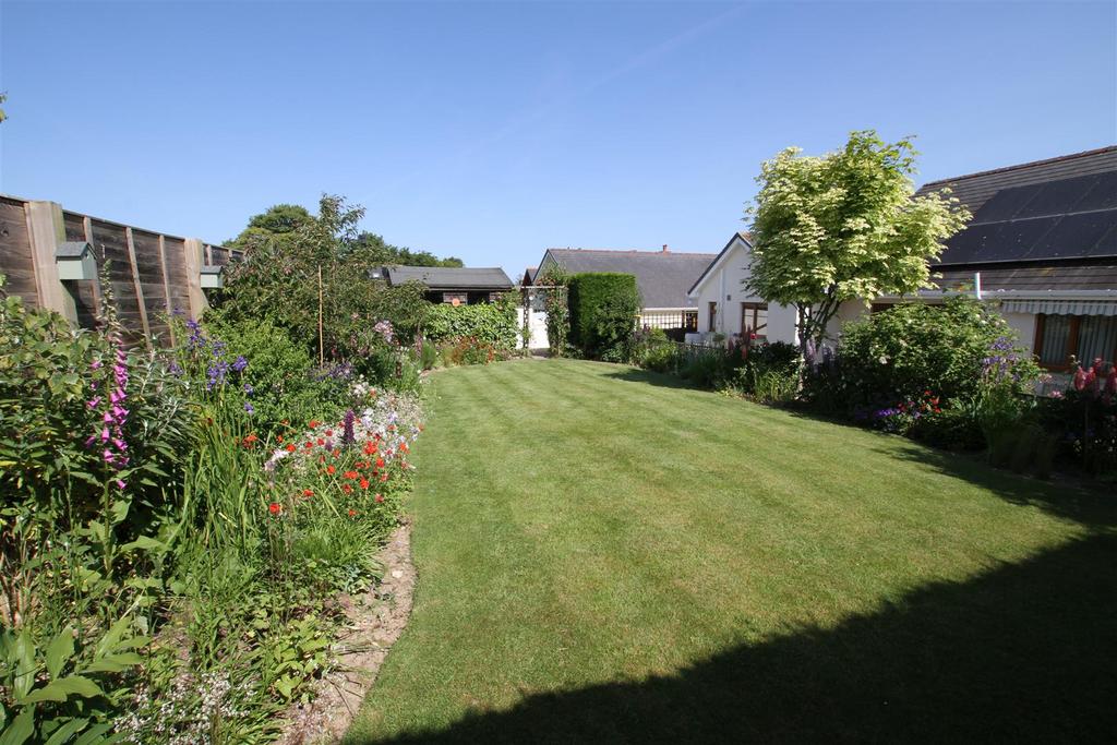 Rear garden.