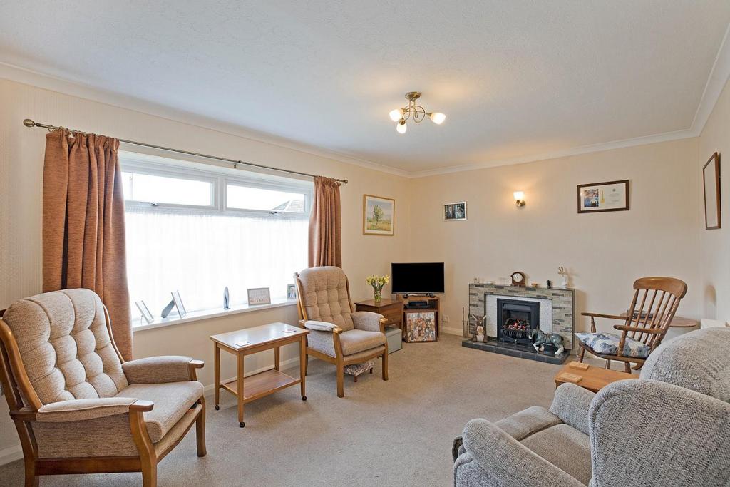 Aspin Oval, Knaresborough 3 bed semidetached bungalow £395,000