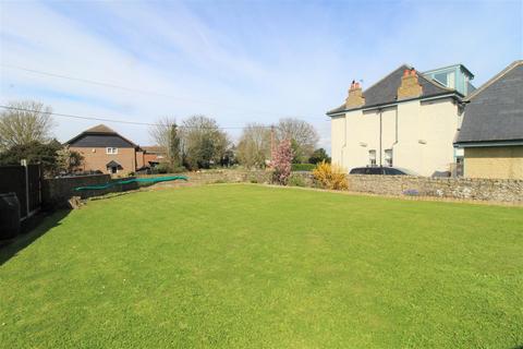 1 Cardinal Close, Minster On Sea, Sheerness, ME12 2TT