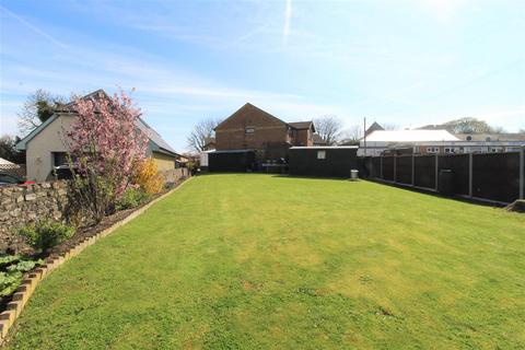 1 Cardinal Close, Minster On Sea, Sheerness, ME12 2TT
