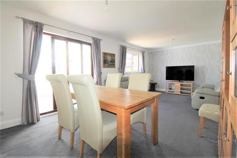 1 Cardinal Close, Minster On Sea, Sheerness, ME12 2TT