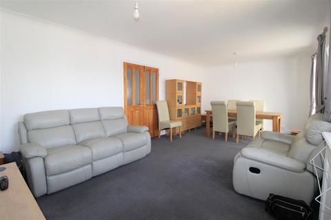 1 Cardinal Close, Minster On Sea, Sheerness, ME12 2TT