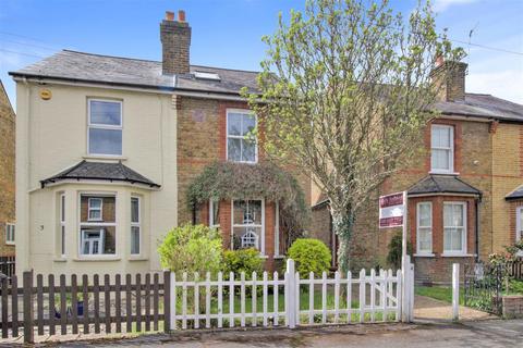 4 Elm Road, Epsom, KT17 2EU