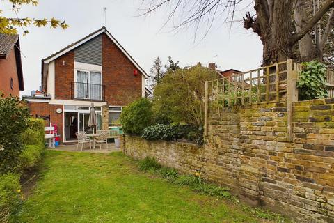 38 Eden Road, Croydon, CR0 1BA