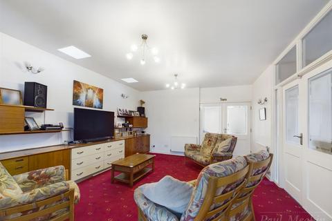 38 Eden Road, Croydon, CR0 1BA