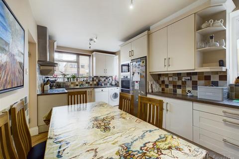 38 Eden Road, Croydon, CR0 1BA