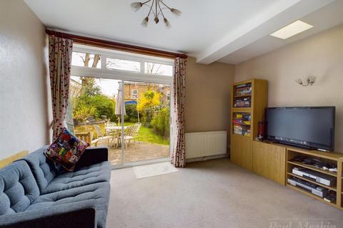38 Eden Road, Croydon, CR0 1BA