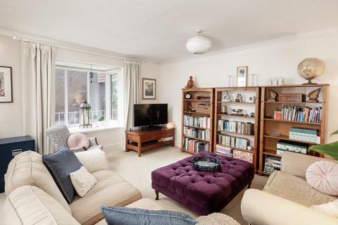 4 Richmond Mews, Bristol, BS8 3DH
