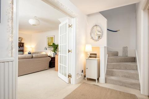 4 Richmond Mews, Bristol, BS8 3DH