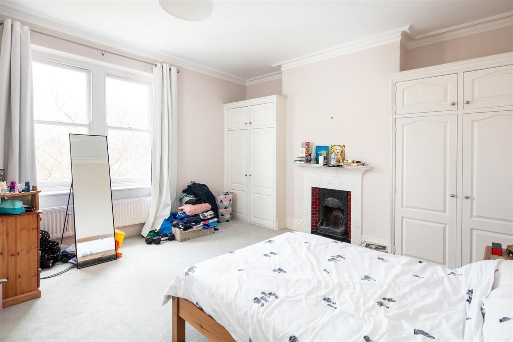 First Floor Flat 53 Clifton Down Road-6.jpg