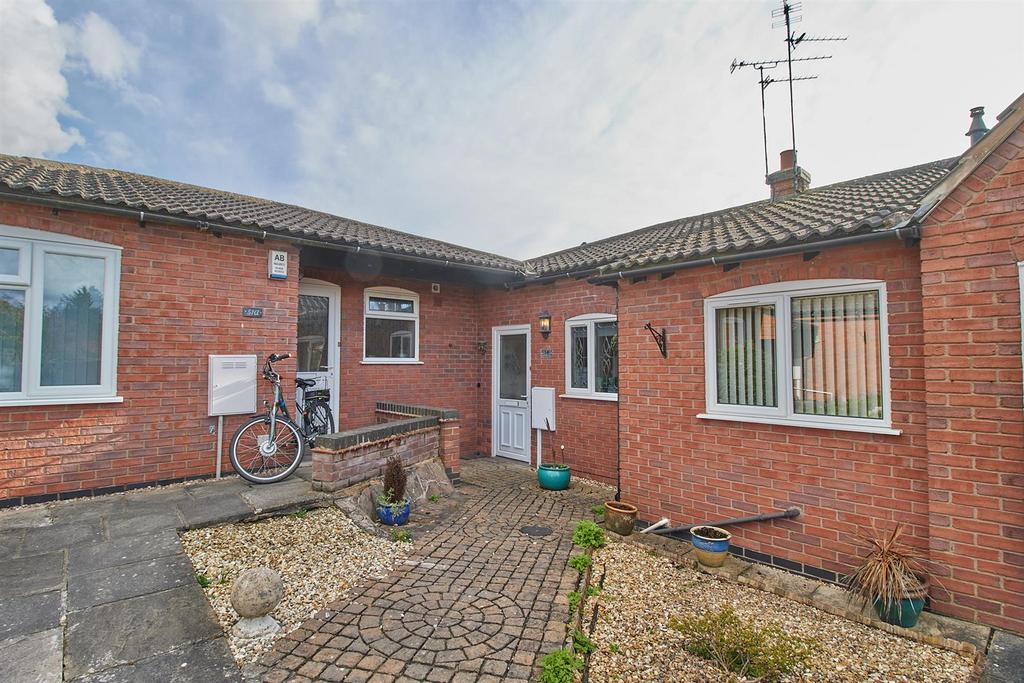 Edward Street, Hinckley 2 bed semidetached bungalow for sale £200,000
