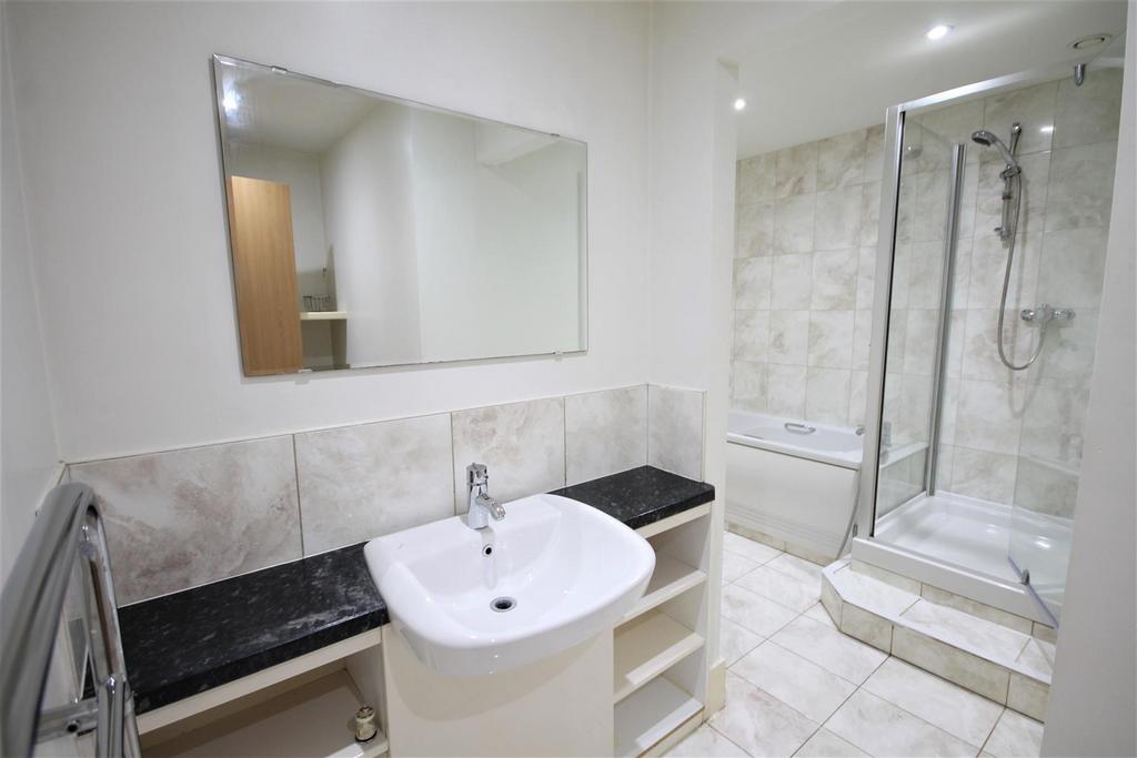 Main bathroom