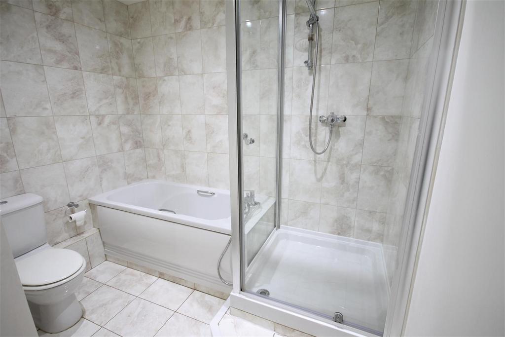 Main bathroom